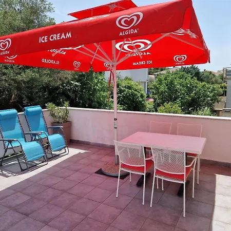 Lucija Apartment *